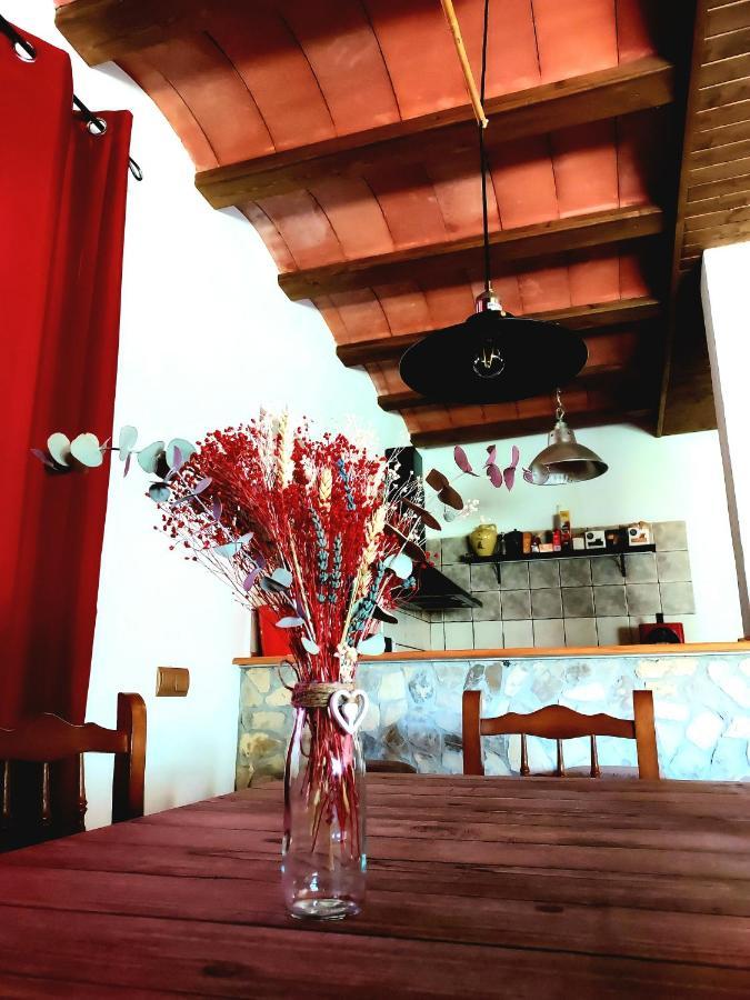 Casa Rural Miravella กาสตริล ภายนอก รูปภาพ